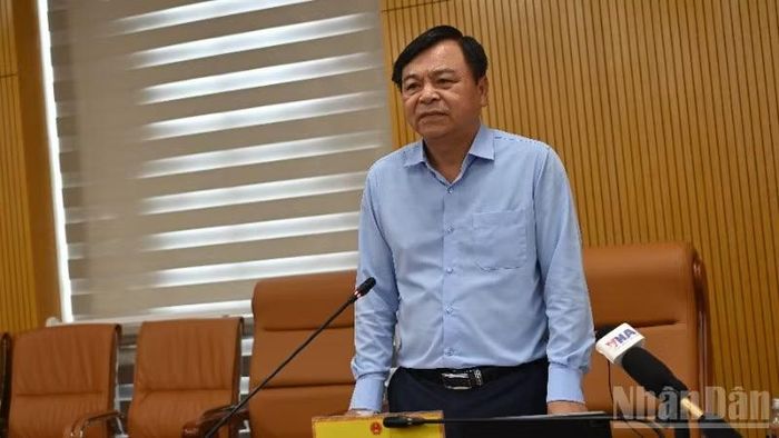 Thứ trưởng Nông nghiệp và Môi trường Nguyễn Hoàng Hiệp phát biểu tại hội nghị.