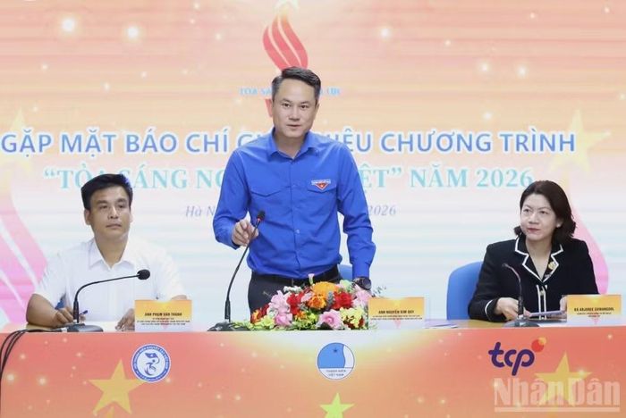 Đồng chí Nguyễn Kim Quy chia sẻ thông tin về chương trình. (Ảnh: ĐĂNG HẢI)