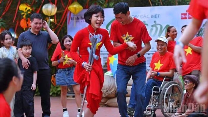 Không khí sôi nổi tại các hoạt động cộng đồng do Trung ương Hội Thanh niên Khuyết tật Việt Nam tổ chức.