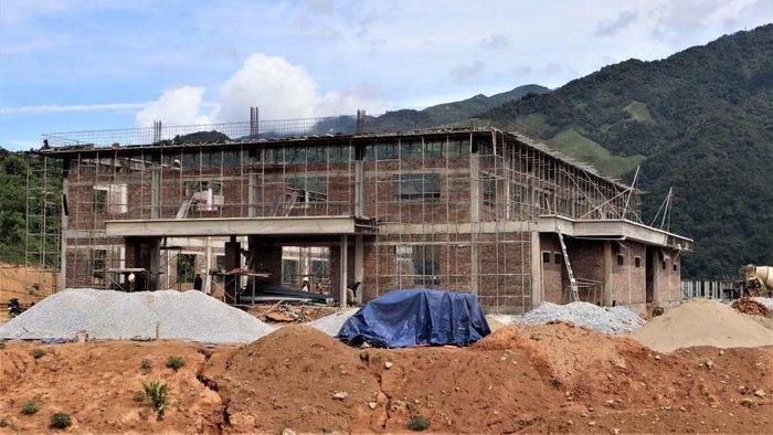 Nhà đa năng sắp bước sang giai đoạn hoàn thiện.