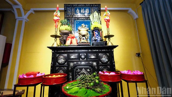 Nhiều tư liệu về phong tục cưới hỏi Nam Bộ được trưng bày, giúp người xem hiểu hơn về những giá trị văn hóa được gìn giữ qua nhiều thế hệ.