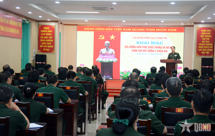  Quang cảnh buổi khai mạc.