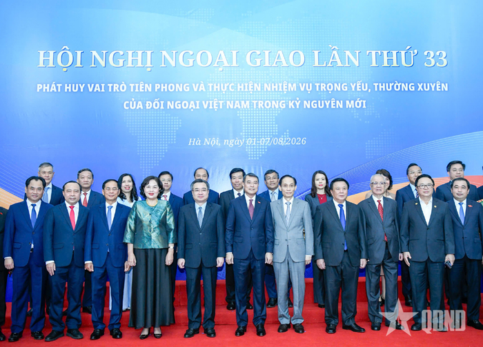  Thủ tướng Lê Minh Hưng và các đại biểu dự hội nghị. Ảnh: VŨ PHONG