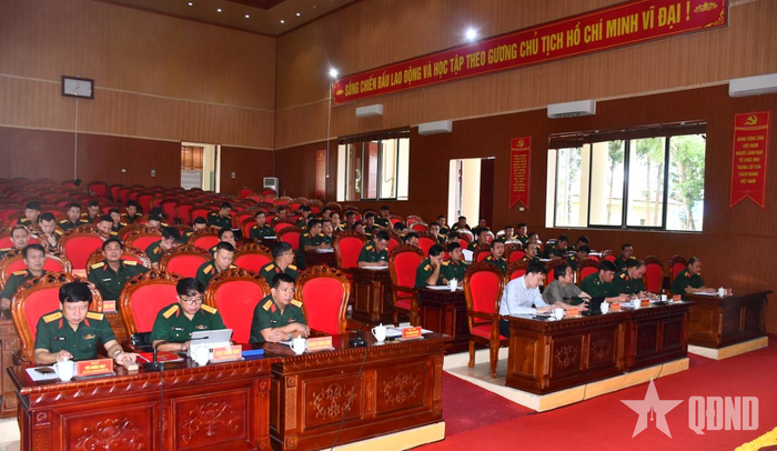  Các đại biểu dự hội nghị.