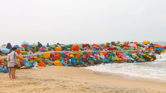  Khung cảnh rực rỡ sắc màu. Ảnh: TIẾN THẮNG 