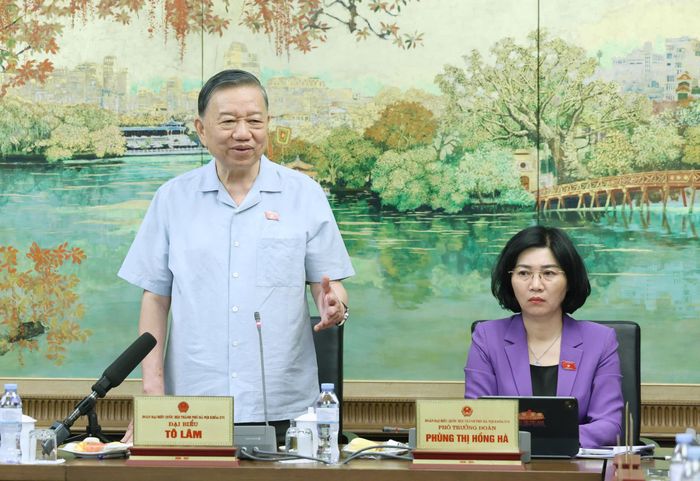  Tổng Bí thư, Chủ tịch nước Tô Lâm nhấn mạnh, phổ biến, giáo dục pháp luật có vai trò quan trọng trong xây dựng xã hội văn minh, an toàn và tự giác chấp hành. Ảnh: QUANG PHÚC 