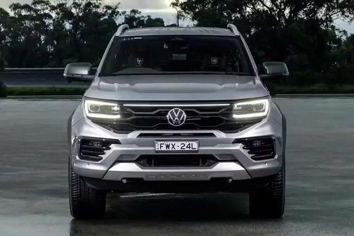Hiện các lãnh đạo cấp cao của Volkswagen cho biết những nâng cấp về mặt hiệu suất có thể sẽ xuất hiện trong tương lai, qua đó giải quyết điểm yếu lớn nhất của W600 hiện nay. Họ cũng không loại trừ khả năng phát triển một phiên bản tập trung vào việc chạy địa hình, có thể mang tên W600X, nhằm cạnh tranh với Ford Ranger Raptor.