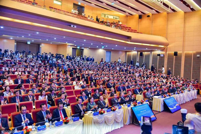 (tiếp tục cập nhật)