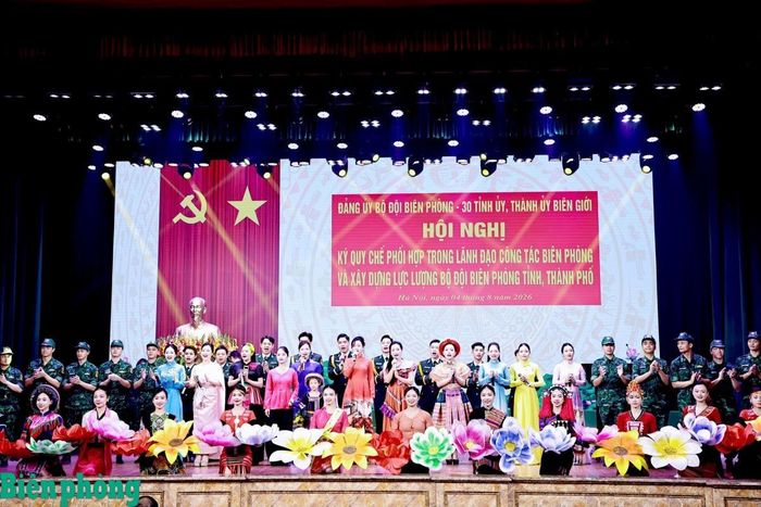 Tiết mục văn nghệ tại hội nghị. Ảnh: Thủy Nguyên