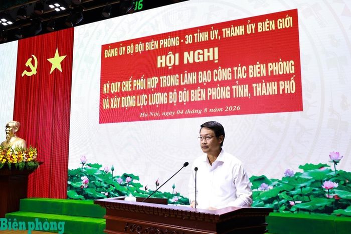 Đồng chí Ngô Xuân Thắng, Phó Bí thư Thành ủy Đà Nẵng phát biểu tham luận tại hội nghị. Ảnh: Chiến Khu