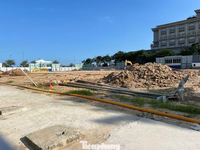 Bên trong dự án Five Star Odyssey đa phần là đất trống