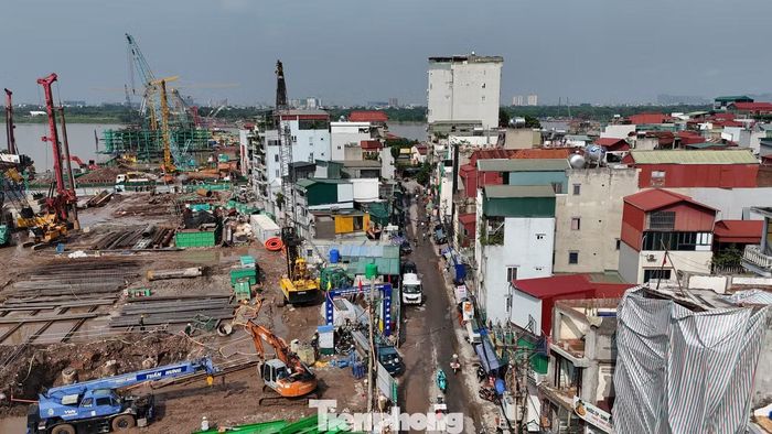 Phố Vạn Kiếp - nơi giáp dự án cầu Trần Hưng Đạo.