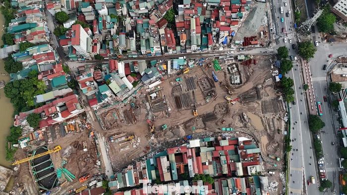 Từ đầu năm 2026, UBND phường Hồng Hà đã tạm dừng cấp phép xây dựng tại khu vực này để chờ có quy hoạch tiếp theo.