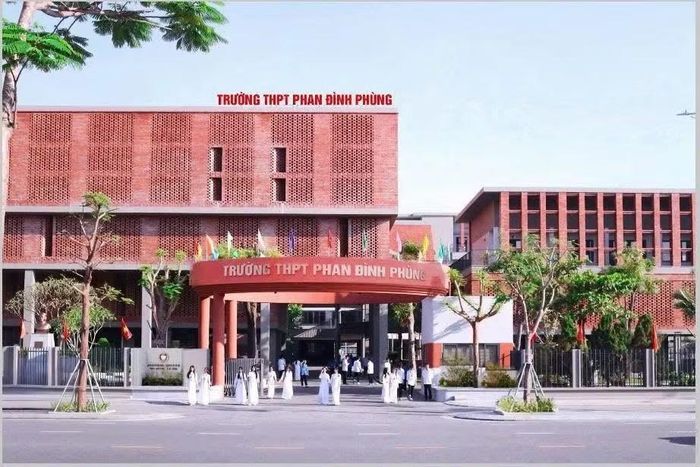 Điểm trường THPT Phan Đình Phùng.