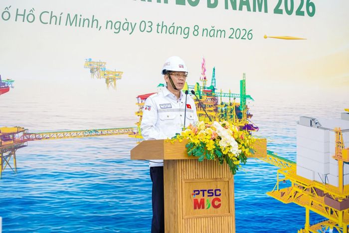 Đồng chí Phạm Văn Chuân – Chủ tịch Công đoàn PTSC M&amp;C phát động chiến dịch thi đua "120 ngày đêm hoàn thành các mốc thi công CPP Topside – Dự án Phát triển mỏ Khí Lô B"