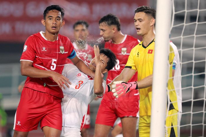 Báo Indonesia cho rằng đội nhà kém về mọi mặt. Ảnh: Kompas