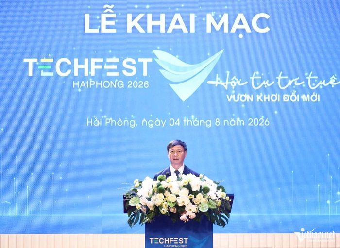 Thứ trưởng Bộ Khoa học và Công nghệ Hoàng Minh phát biểu chỉ đạo tại Lễ khai mạc "Techfest Hải Phòng năm 2026".