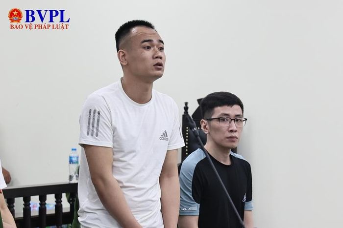  Bị cáo Lê Minh Quân khai báo trước tòa.