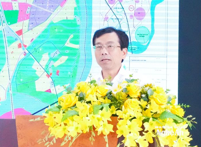 Đồng chí Nguyễn Trường Thi - Bí thư Đảng ủy, Chủ tịch HĐND xã Lam Thành phát biểu tại buổi lễ. Ảnh: Mai Hoa