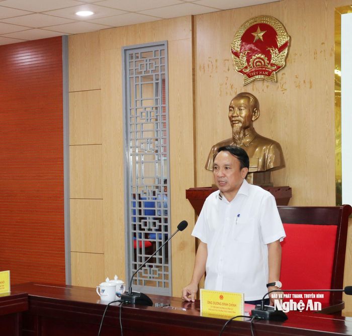 Đồng chí Dương Đình Chỉnh - Ủy viên Ban Thường vụ Tỉnh ủy, Phó Chủ tịch Thường trực HĐND tỉnh, Trưởng Ban Chỉ đạo phát biểu kết luận. Ảnh: Nguyễn Nam