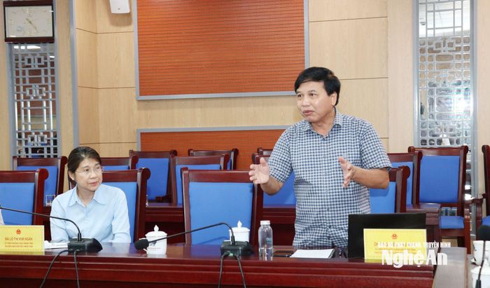 Đồng chí Nguyễn Như Khôi - Phó Chủ tịch HĐND tỉnh phát biểu tại cuộc họp. Ảnh: Nguyễn Nam