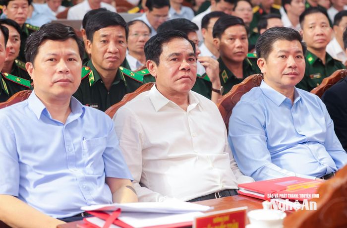 Đồng chí Võ Trọng Hải - Phó Bí thư Tỉnh ủy, Chủ tịch UBND tỉnh Nghệ An tại Hội nghị ký Quy chế phối hợp giữa Đảng ủy Bộ đội Biên phòng và 30 tỉnh, thành phố biên giới. Ảnh: Văn Đức