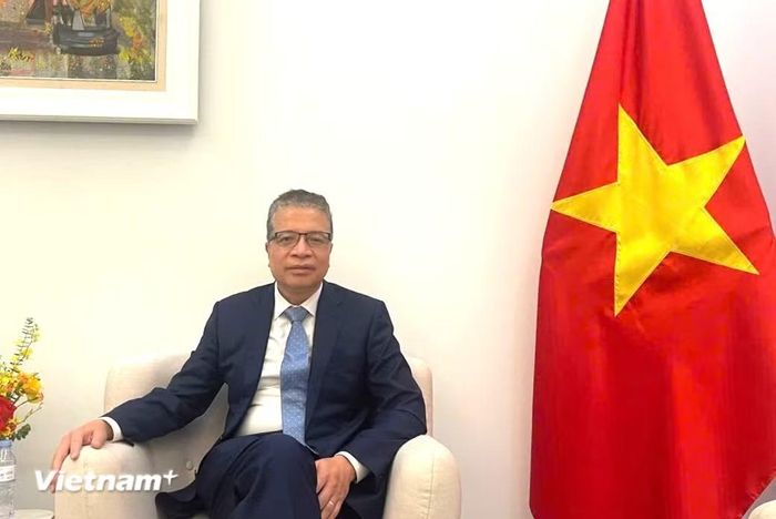 Đại sứ Việt Nam tại Liên bang Nga Đặng Minh Khôi trả lời phỏng vấn tại Hội nghị Ngoại giao lần thứ 33. (Ảnh: Minh Thu/Vietnam+)