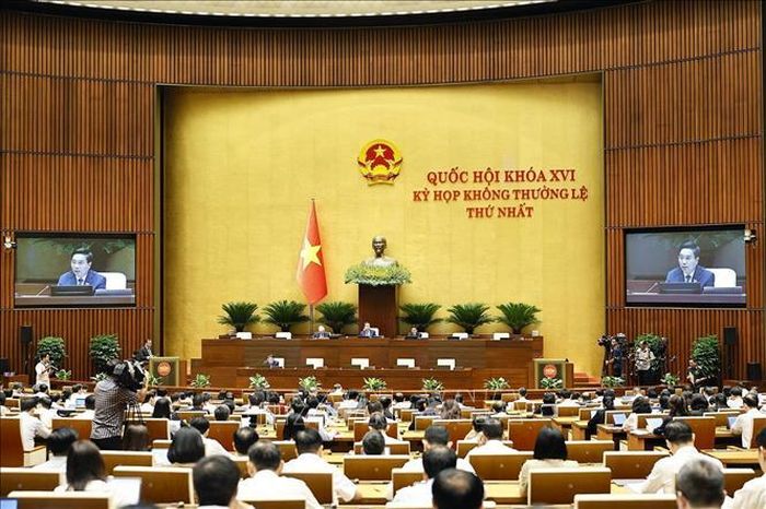 Quang cảnh phiên họp sáng 4/8/2026. Ảnh: Doãn Tấn/TTXVN