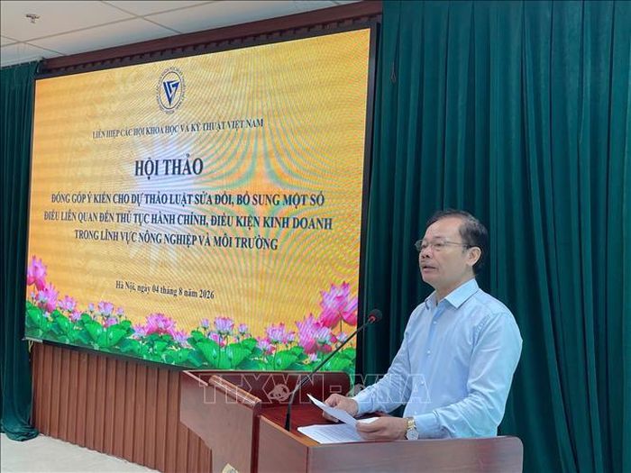 TS. Nguyễn Xuân Dương, Chủ tịch Hội Chăn nuôi Việt Nam, kiến nghị miễn công bố hợp quy trên Cơ sở dữ liệu quốc gia đối với thức ăn chăn nuôi hỗn hợp sản xuất trong nước.