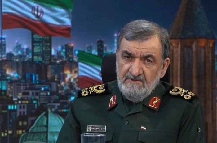 Ông Mohsen Rezaei, cố vấn cấp cao của Lãnh đạo tối cao Iran, phát biểu trong cuộc phỏng vấn với đài truyền hình nhà nước PressTV, ngày 3/8/2026. Ảnh: United24 Media