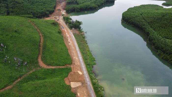 Nhiều dự án đầu tư công trên địa bàn tỉnh Thanh Hóa đang cần mặt bằng sạch để đáp ứng tiến độ thi công.