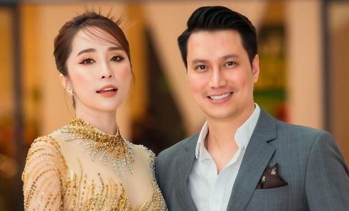 Cặp đôi Việt Anh - Quỳnh Nga vừa công khai chuyện tình cảm. Ảnh: Internet.