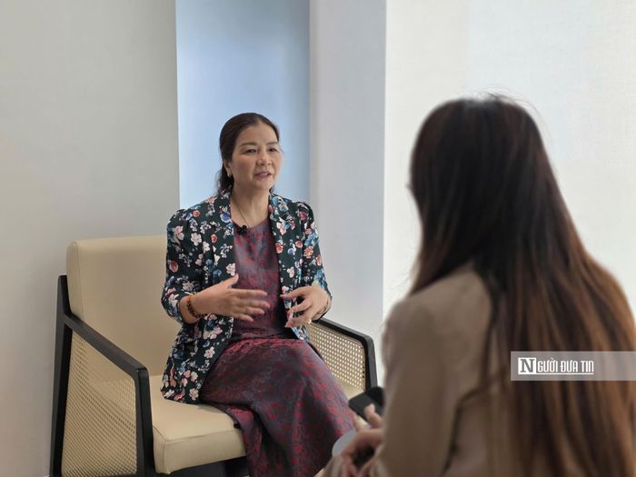 Bà Trần Thị Phương Lan, Chủ tịch Hiệp hội Các Nhà bán lẻ Việt Nam (AVR) chia sẻ bên lề sự kiện.