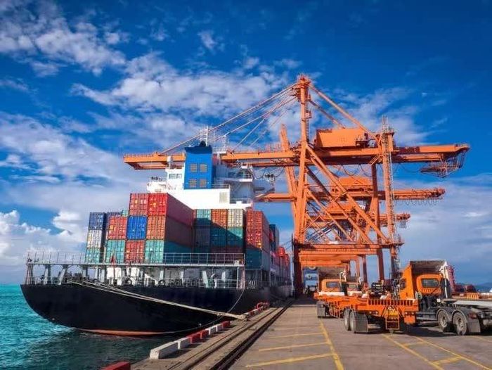 Tính riêng tháng 7/2026, tổng kim ngạch xuất nhập khẩu đạt 109,75 tỷ USD, tăng 5,3% so với tháng trước và tăng 33% so với cùng kỳ năm trước. Ảnh minh họa.