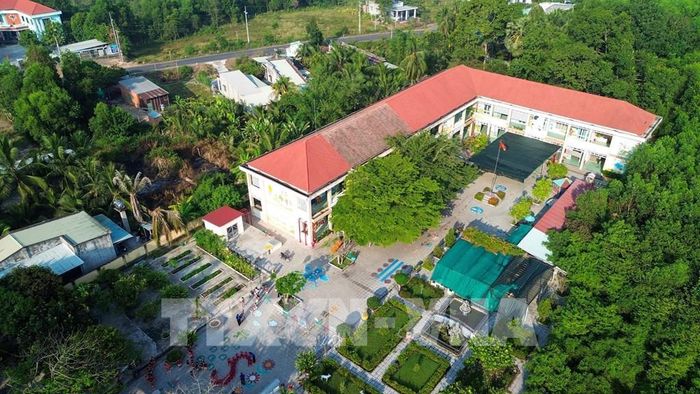 Trường Mầm non Vàng Anh và trường Mầm non Hướng Dương, xã Châu Thành (Tây Ninh) sẽ sáp nhập thành Trường Mầm non Hướng Dương. Ảnh: Giang Phương – TTXVN