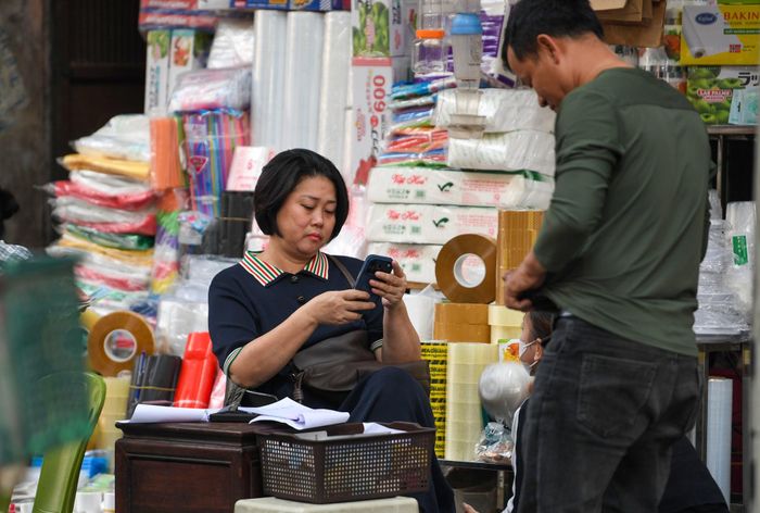 Hộ kinh doanh cần chủ động lưu giữ bằng chứng khi dữ liệu hóa đơn điện tử chậm truyền do sự cố kỹ thuật. Ảnh: Hoàng Anh