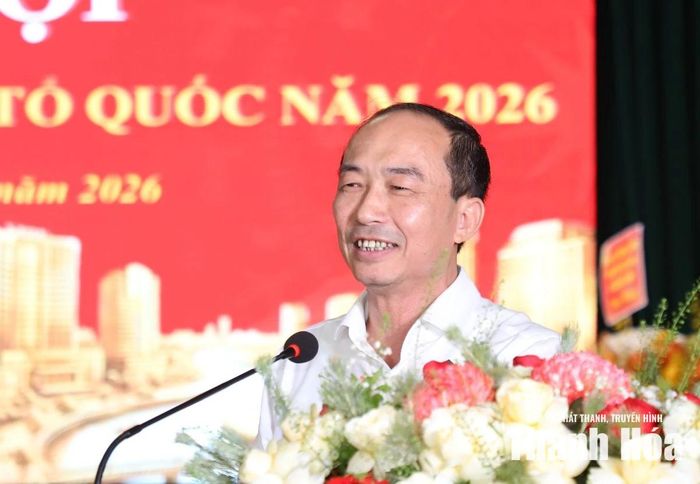 Phó Chủ tịch Thường trực HĐND tỉnh Lê Tiến Lam phát biểu tại ngày hội.