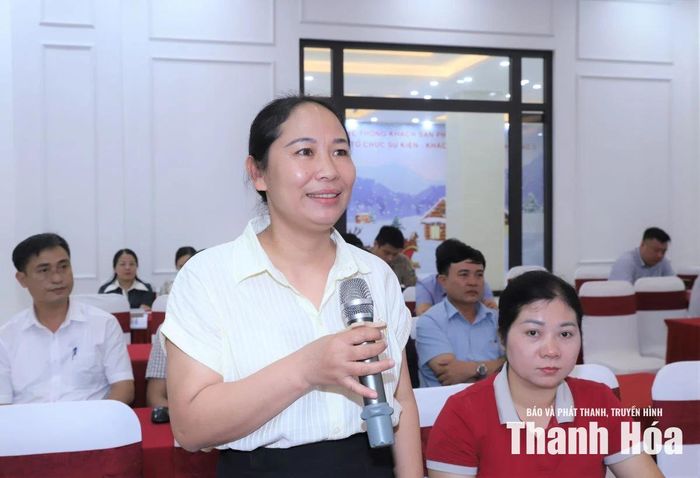 Đại biểu trao đổi những nội dung chuyên môn của công tác dân số để vận dụng phù hợp vào điều kiện thực tiễn của địa phương.