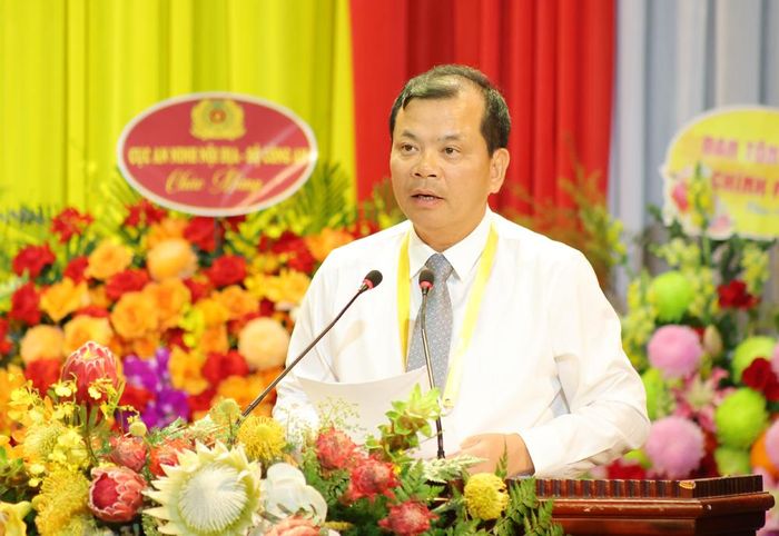  Phó Chủ tịch UBND tỉnh Phan Thế Tuấn phát biểu tại Đại hội. 