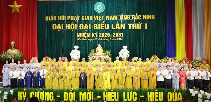  Các đại biểu chúc mừng Ban Trị sự Giáo hội Phật giáo Việt Nam tỉnh Bắc Ninh nhiệm kỳ 2026-2031. 