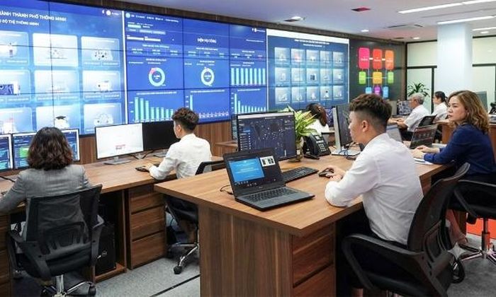 Phát triển khoa học, công nghệ, đổi mới sáng tạo và chuyển đổi số về hành động 100 ngày xử lý các điểm nghẽn trong chuyển đổi số của hệ thống chính trị.