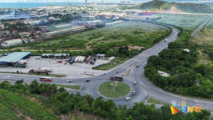 Dự án cũng được kỳ vọng giải quyết tình trạng nút thắt cổ chai của tuyến đường tránh phía Nam hầm Hải Vân - Túy Loan (đoạn từ nút giao Tạ Quang Bửu đến nút giao Hòa Liên). Ảnh: XUÂN SƠN