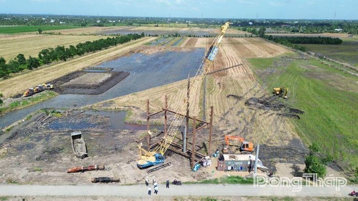 Dự án thành phần đầu tư xây dựng đường cao tốc Mỹ An - Cao Lãnh giai đoạn 1 hiện đã đạt khoảng 24% tiến độ.