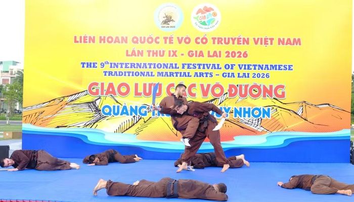  Các màn biểu diễn của môn phái Sơn Long Quyền Thuật. Ảnh: NGỌC NHUẬN 