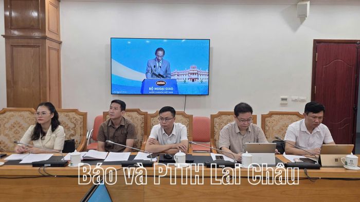 Đại biểu dự phiên họp tại điểm cầu tỉnh Lai Châu.