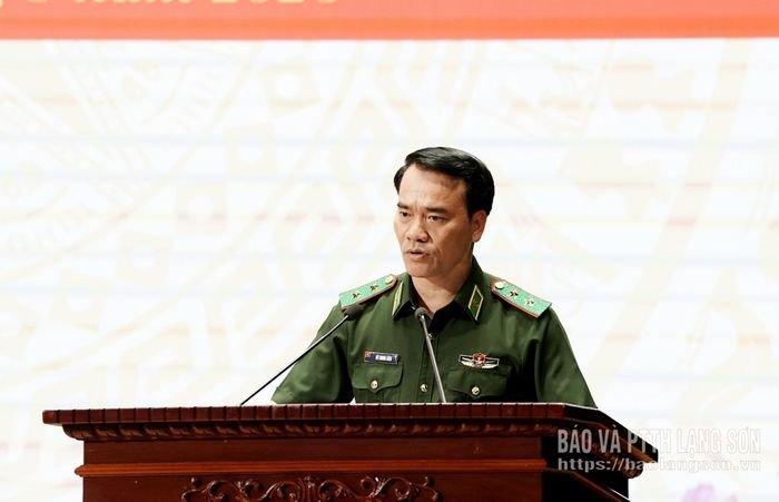 Trung tướng Vũ Trung Kiên, Ủy viên Trung ương Đảng, Ủy viên Quân ủy Trung ương, Tư lệnh Bộ đội Biên phòng phát biểu tại hội nghị