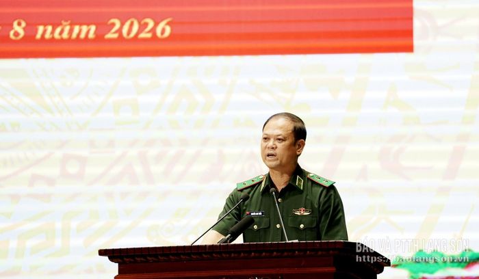 Trung tướng Nguyễn Anh Tuấn, Bí thư Đảng ủy, Chính ủy Bộ đội Biên phòng phát biểu tại hội nghị