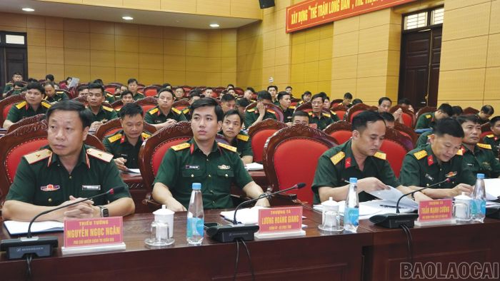 Các đại biểu tham dự hội nghị.