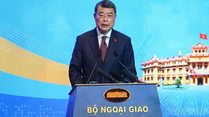 Thủ tướng Chính phủ Lê Minh Hưng phát biểu chỉ đạo Phiên họp.