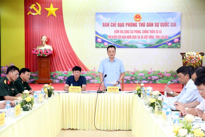 Phó Chủ tịch UBND tỉnh Giàng Quốc Hưng đề nghị các ngành, các địa phương phải xác định công tác phòng chống thiên tai là nhiệm vụ trọng tâm.
